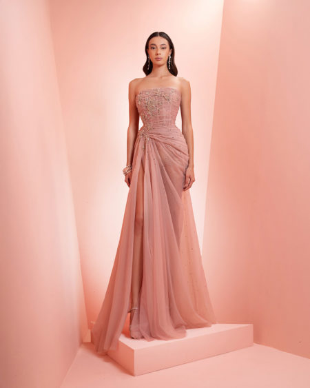 Chiffon pink dress with embroidery